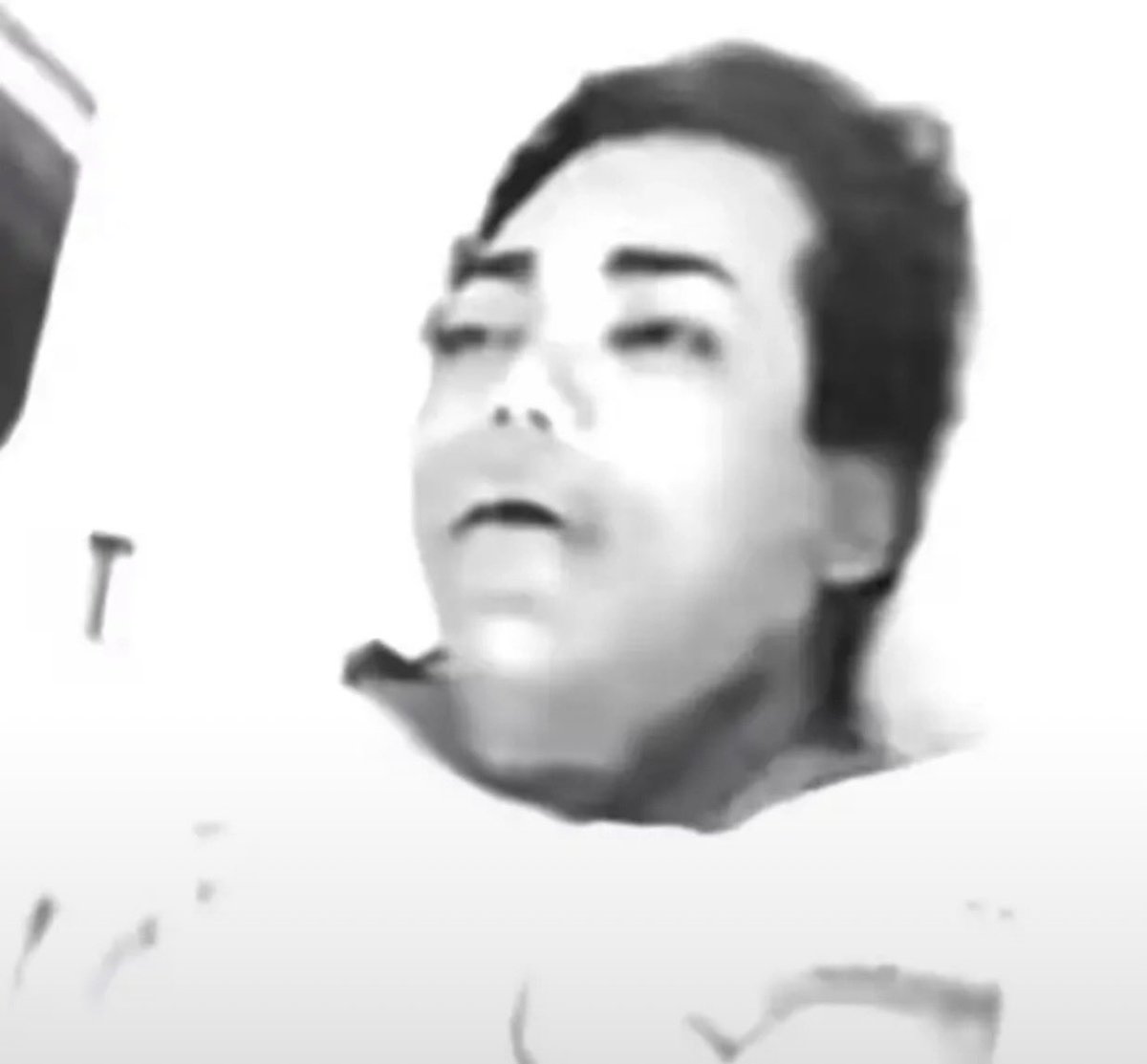 Cómo se sintieron los veinteañeros de la Ibero después de caer de una grada aproximadamente 70-90 centímetros del suelo para caer en pasto: