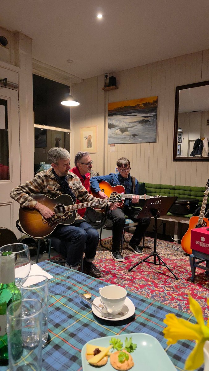 GarydocLDnurse tweet media