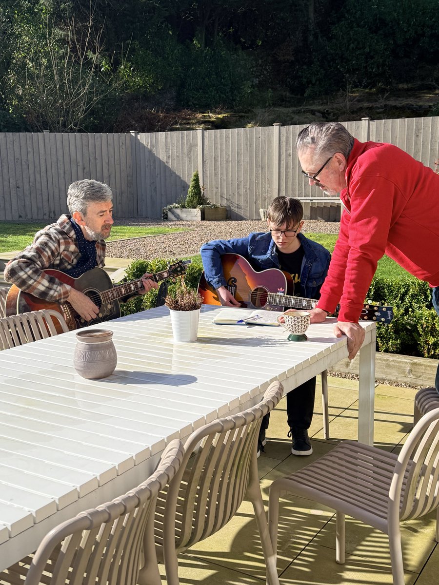 GarydocLDnurse tweet media