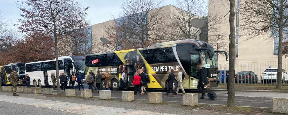 Der Aktenfresser tweet media