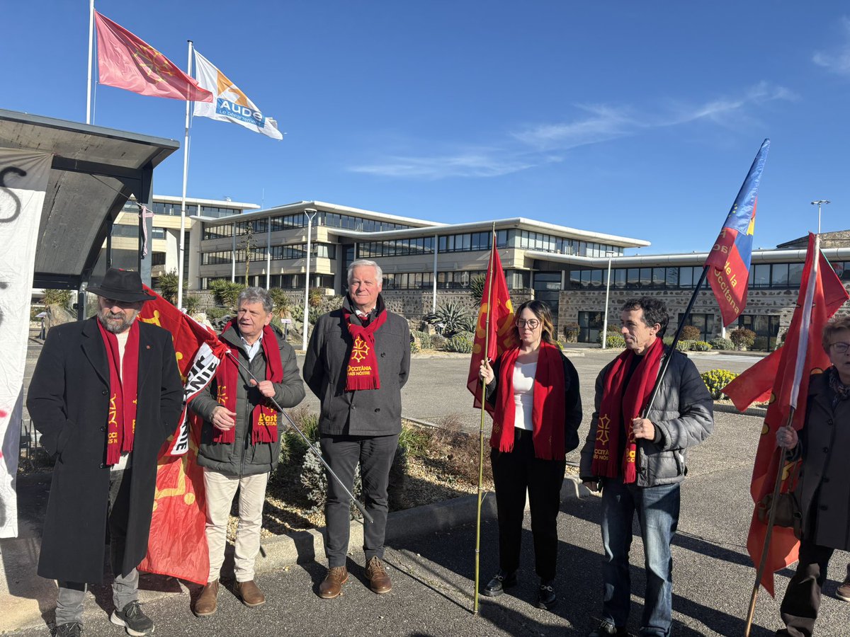 NacionsSEstat's tweet photo. Gardarem los Castèls Catars: concentració a Carcassona contra l'intent revisionista de canviar el nom per "Fortaleses reials de Llenguadoc" https://t.co/65MIhZSgFV https://t.co/fbuKaey6pP