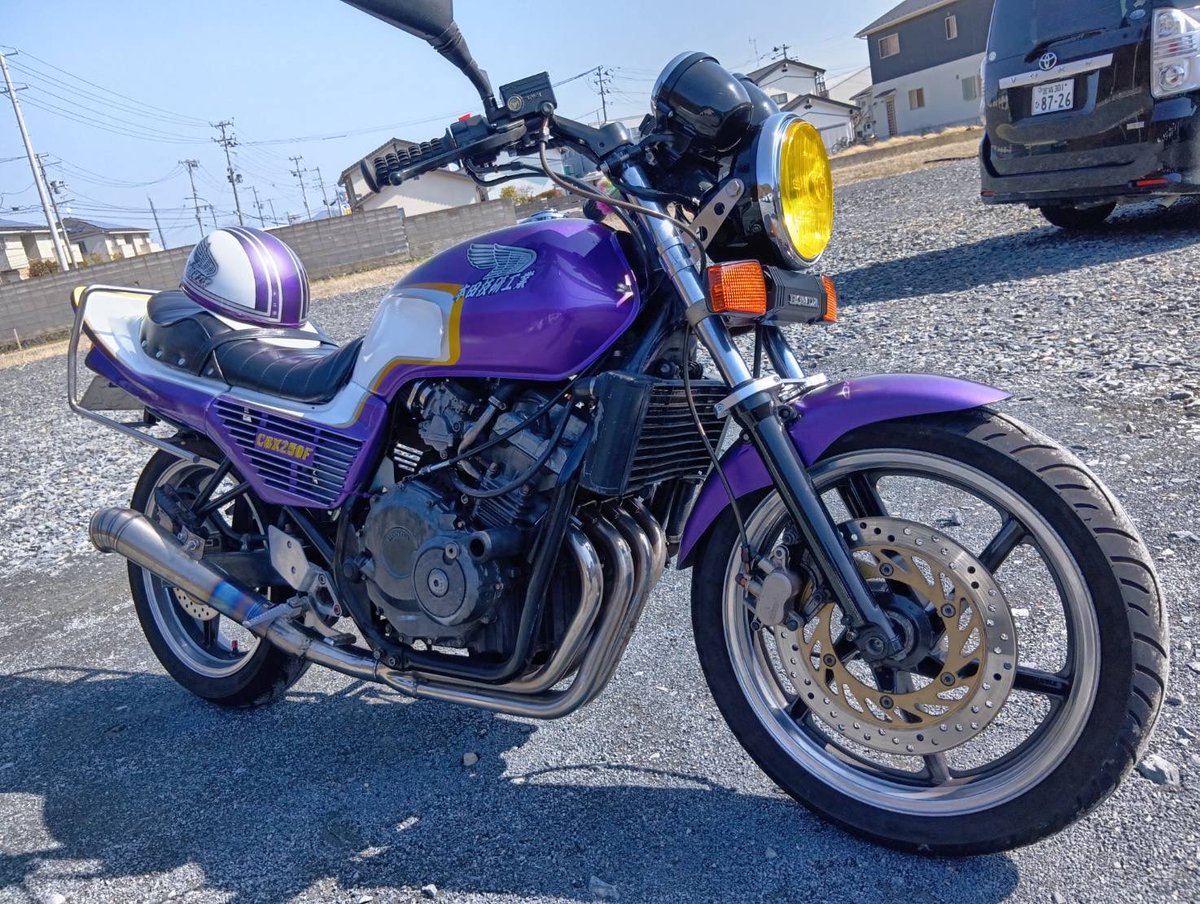 Ffffuuku's tweet photo. 45で
俺ら友達割りあり！
欲しい人速攻渡します
行ける範囲（陸で繋がってる）なら陸送します
追加カスタム依頼あり（要相談）
#バイク売ります
#JADE250
#ジェイド
#ホンダ https://t.co/TAjZDQpmTg