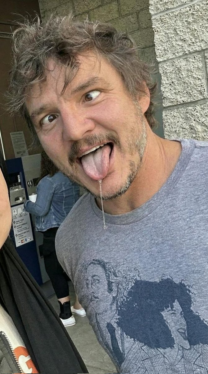 alphafapfapfap's tweet photo. pedro pascal goon face https://t.co/mTbzTsRmJL