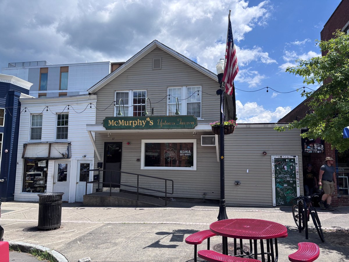 Only In Amherst tweet media