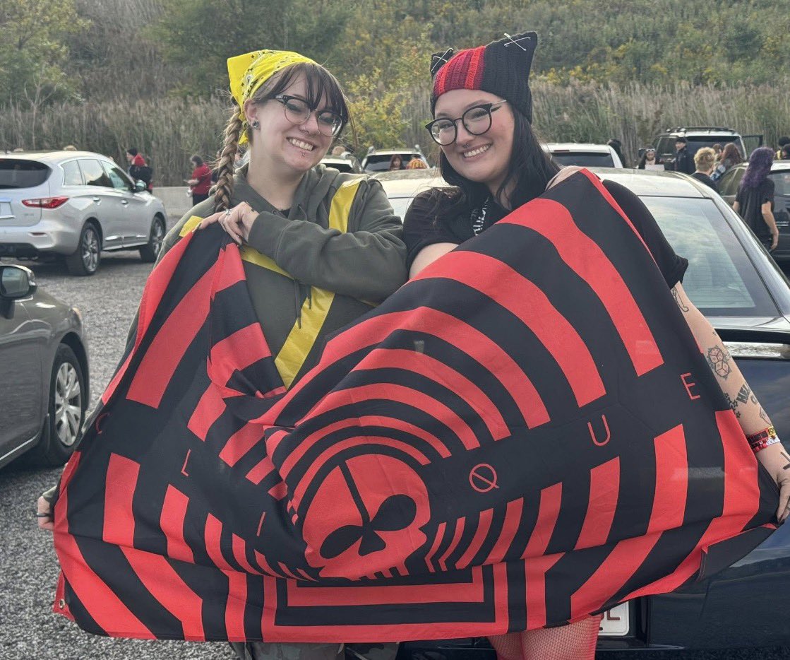 𝖌𝖗𝖆𝖈𝖎𝖊 ⊬ APE ~ SHAKY∘°∘♡∘°∘ tweet media