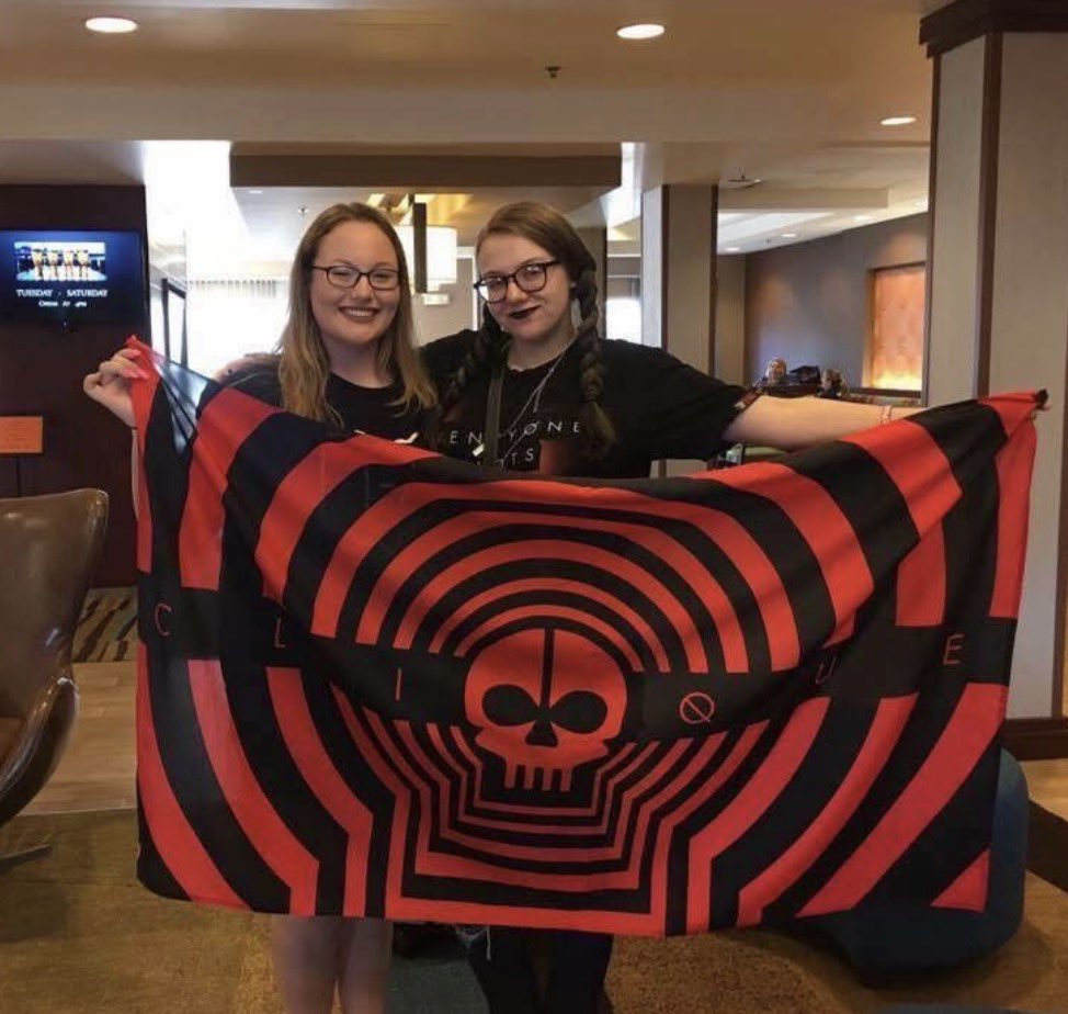 𝖌𝖗𝖆𝖈𝖎𝖊 ⊬ APE ~ SHAKY∘°∘♡∘°∘ tweet media