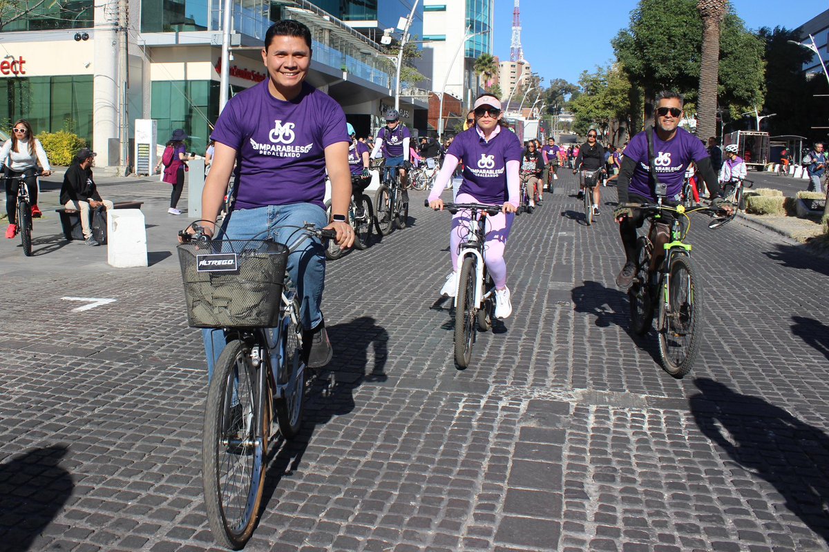 DavidAysa's tweet photo. Esta mañana arrancamos las actividades del #MesDeLaMujer con “Imparables pedaleando” 🚴‍♀️, una iniciativa que promueve el bienestar, la salud y la igualdad en nuestra Capital. 

Bajo la visión del presidente @pepechedrauimx, y con el impulso de la secretaria @ZairaGlez6, seguimos trabajando en equipo junto con @PueblaMujeres para crear espacios de reconocimiento y oportunidades para todas.