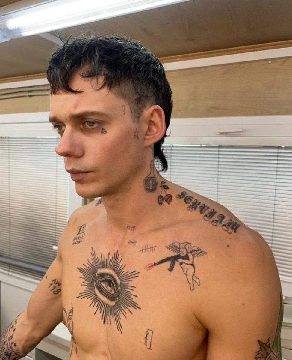 this look isn't appreciated enough, so let me just remind you again that it exist