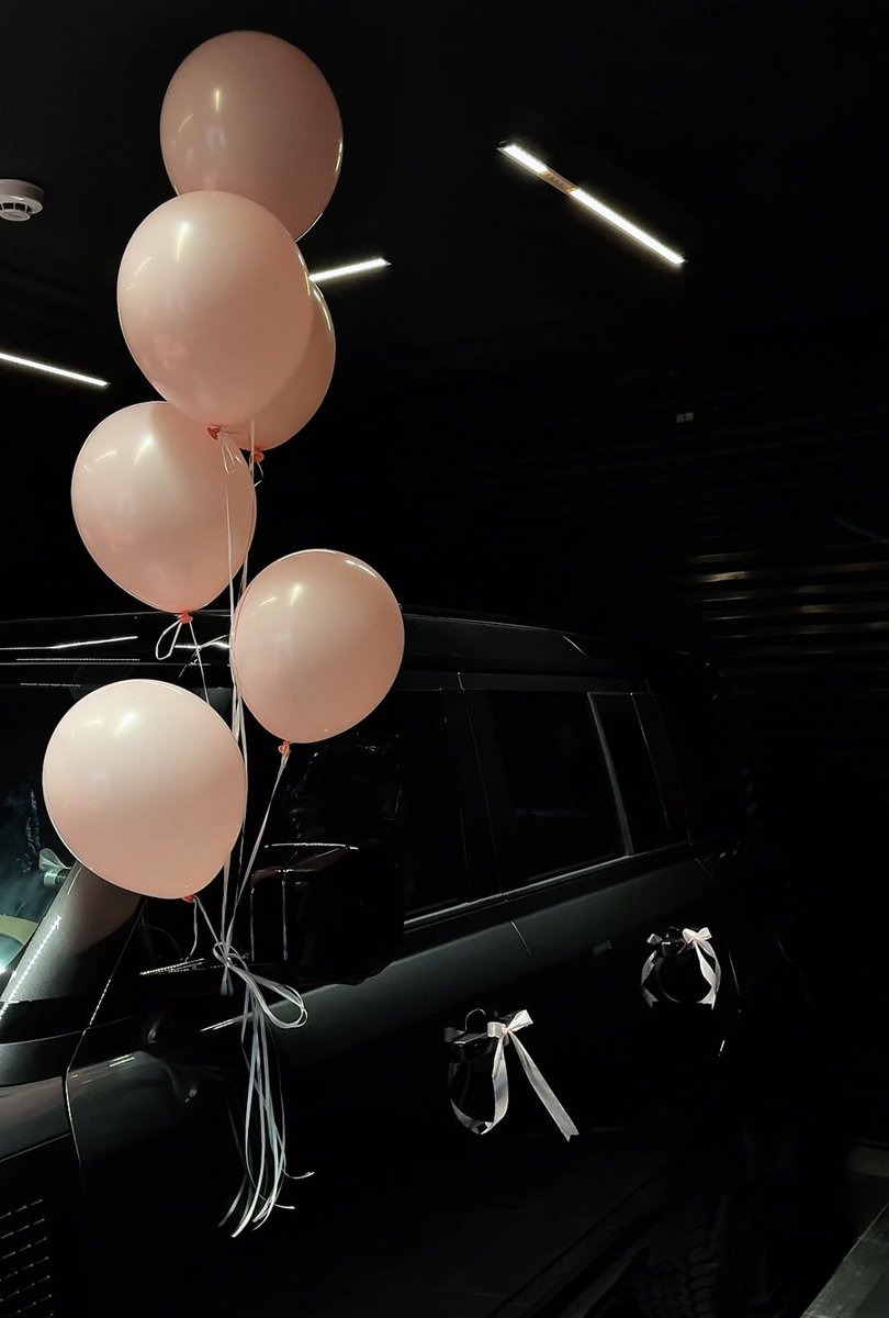 هديّة يوم ميلادها الـ18 🎀 
وانتو متى اخر هديه وصلتكم ؟