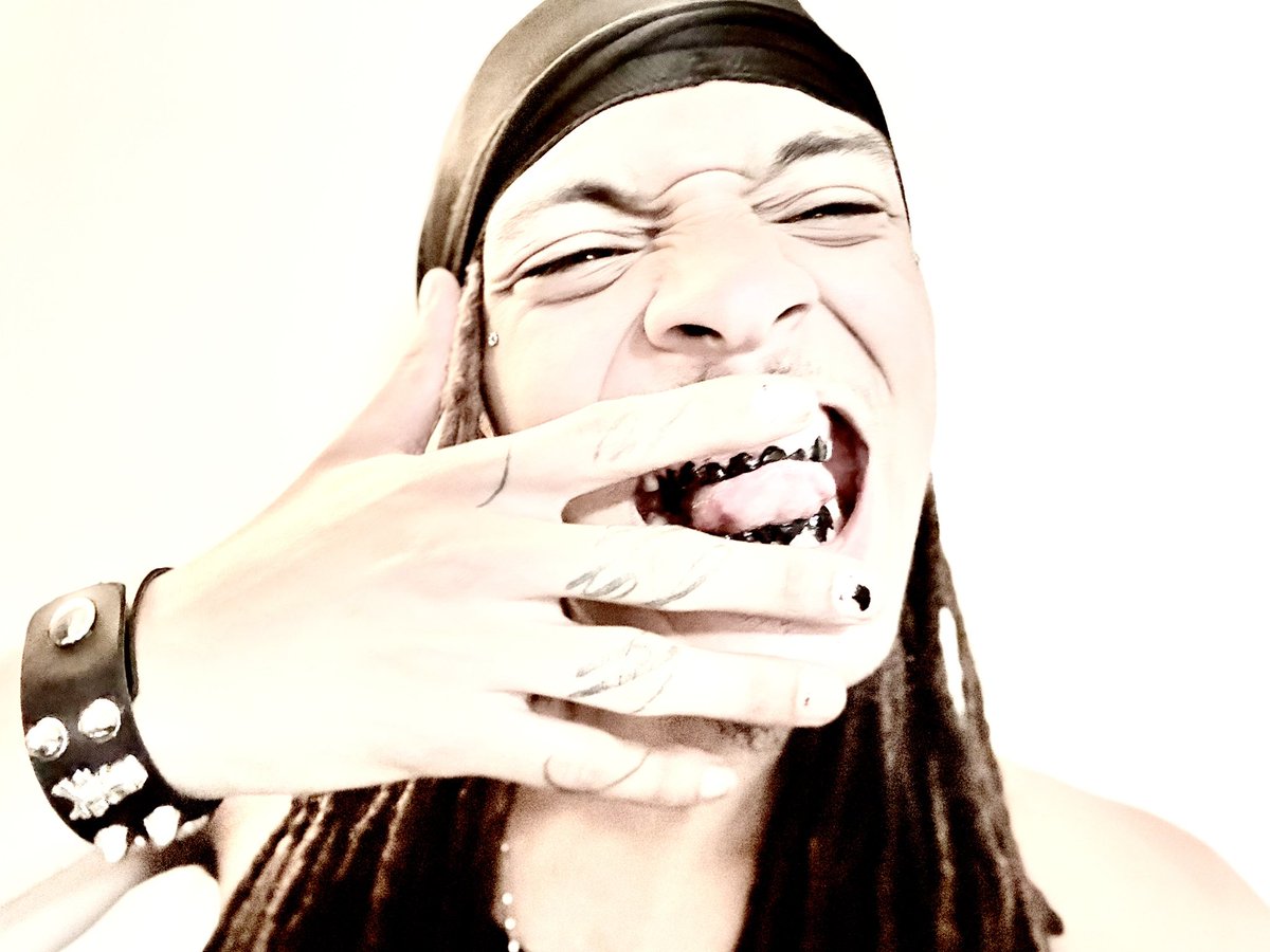 dontskiptherapy (@scottiewock) on Twitter photo 