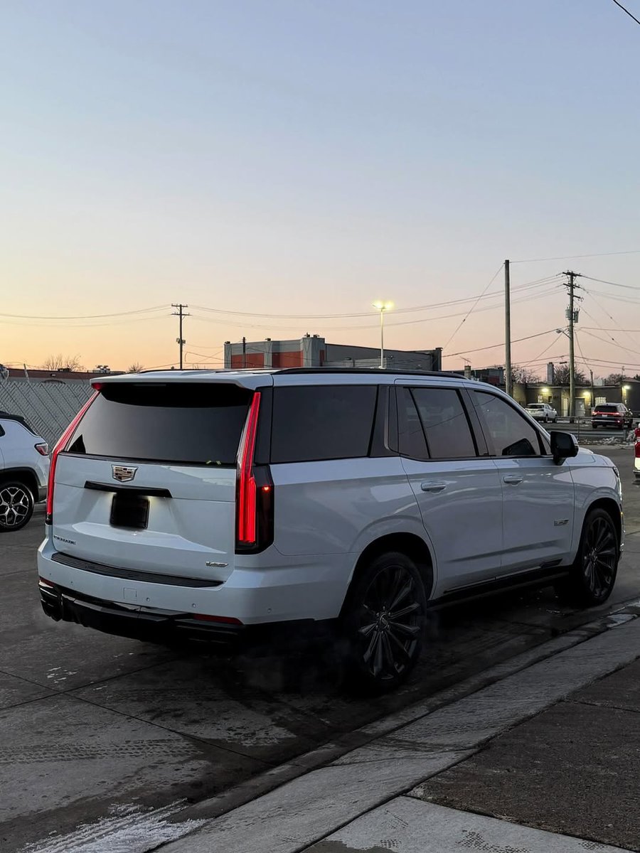 nocarcontext's tweet photo. Cadillac Escalade V 🤍🤍 https://t.co/2BUVJbUxQ5