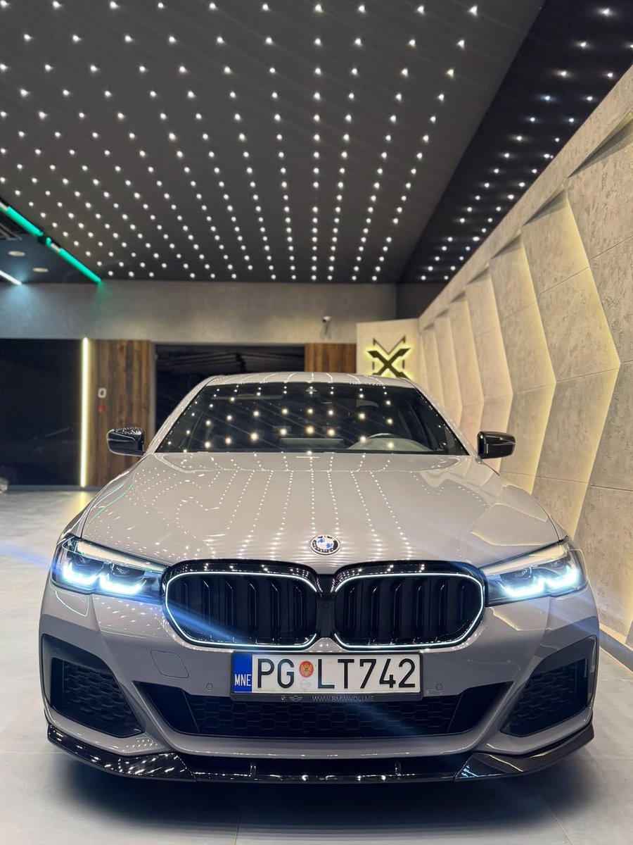 nocarcontext's tweet photo. BMW 🩶🩶 https://t.co/DMJTa0Cv4o