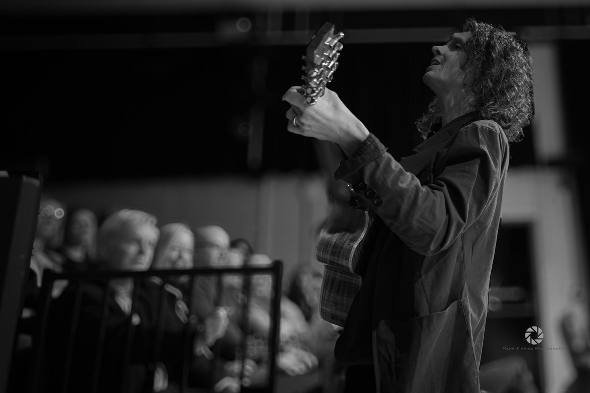 ThisColeStacey's tweet photo. It was heartwarming to be back in Honiton where it all began for me. Thank you to the amazing @MMTipping for capturing these moments @BeehiveHoniton , very grateful to have these moments in these great photos. https://t.co/A2De0eA6Os