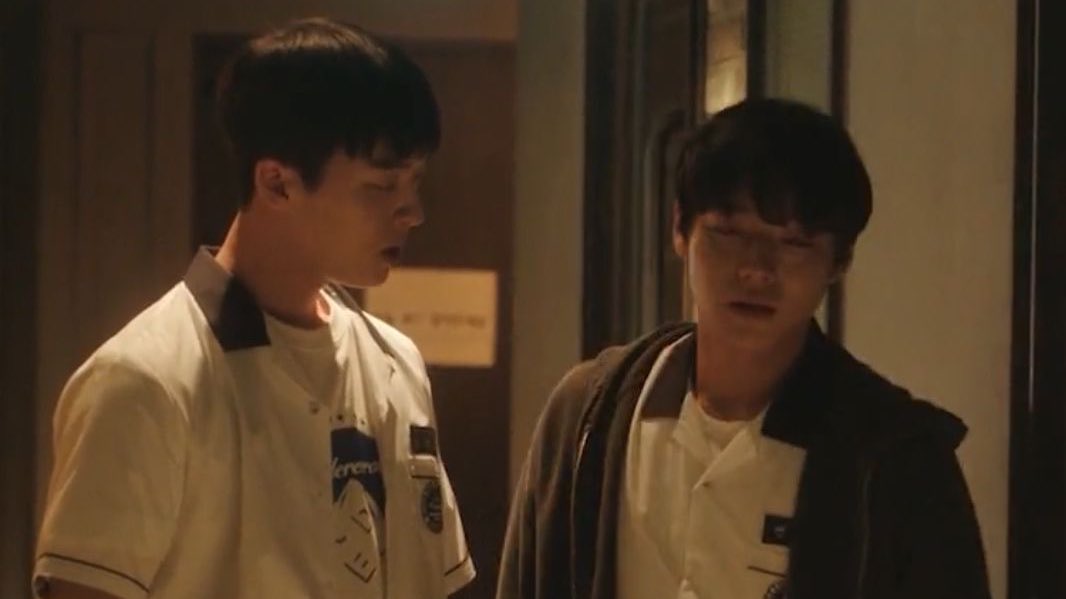 nana 🐈⬛ tweet media