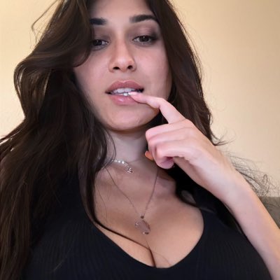 Goddess Tess tweet media