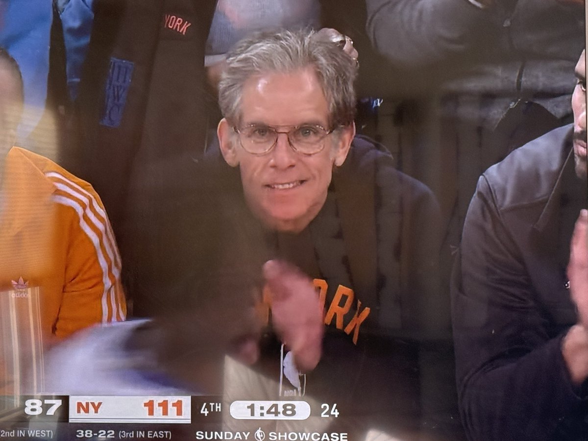 Find someone that looks at you the way <a href="/BenStiller/">Ben Stiller</a> looks at Mo Diawara. 

#Knicks