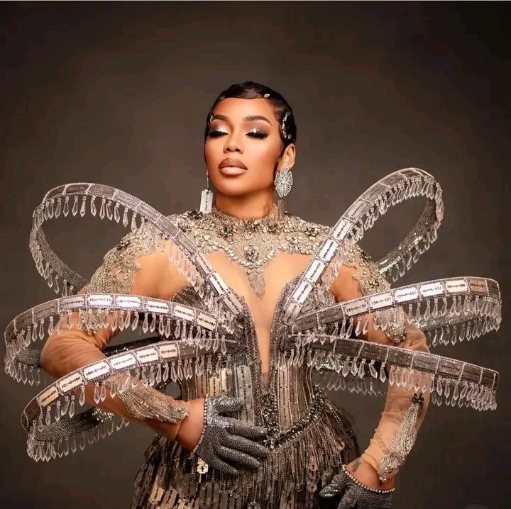The_vine11's tweet photo. Tiannah is whoever she think she is! 

This outfit is made with razor blades!!! 

#Tiannah #TrendingNow #foryou https://t.co/VkqTVmbLeI