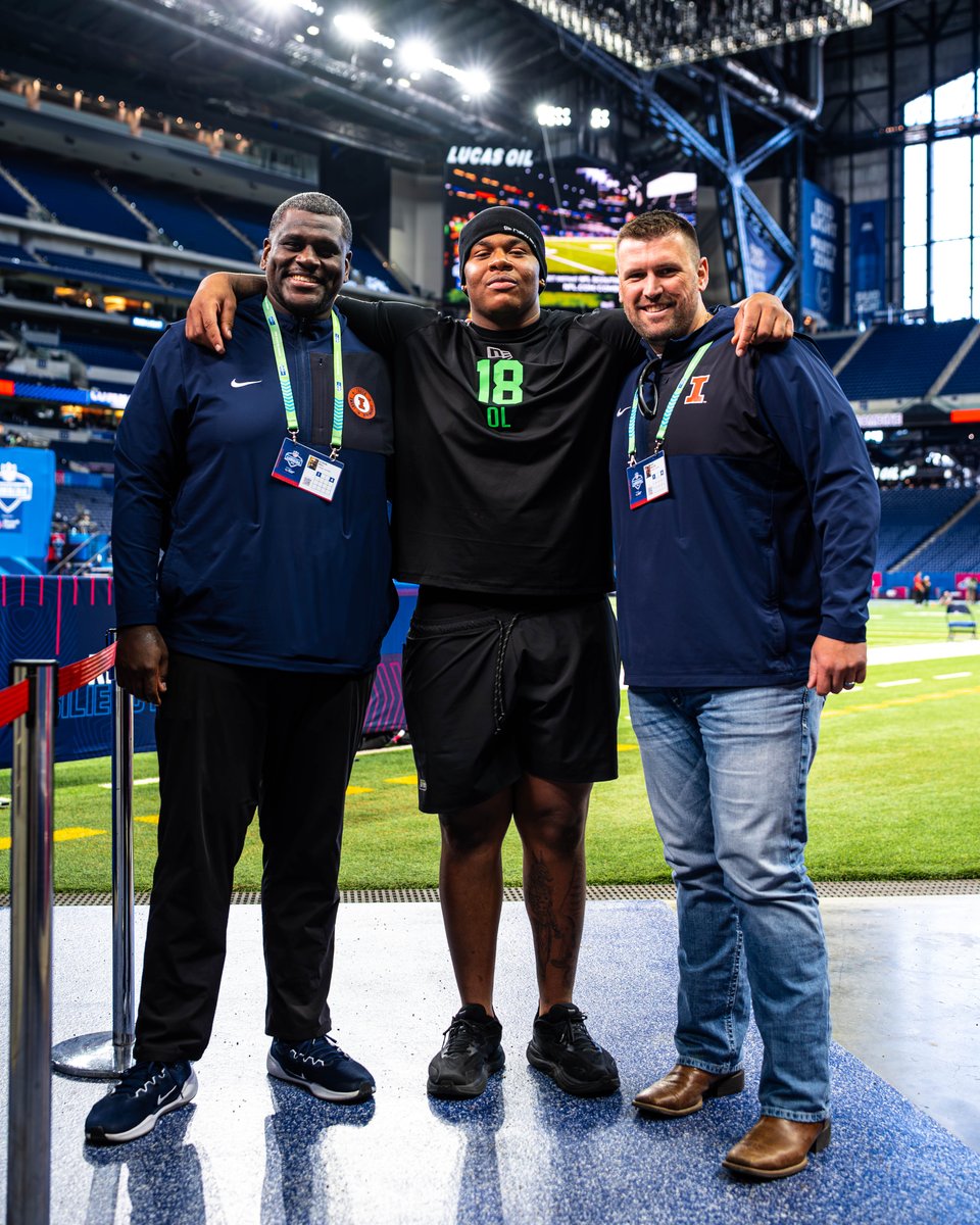 Illinois Football tweet media