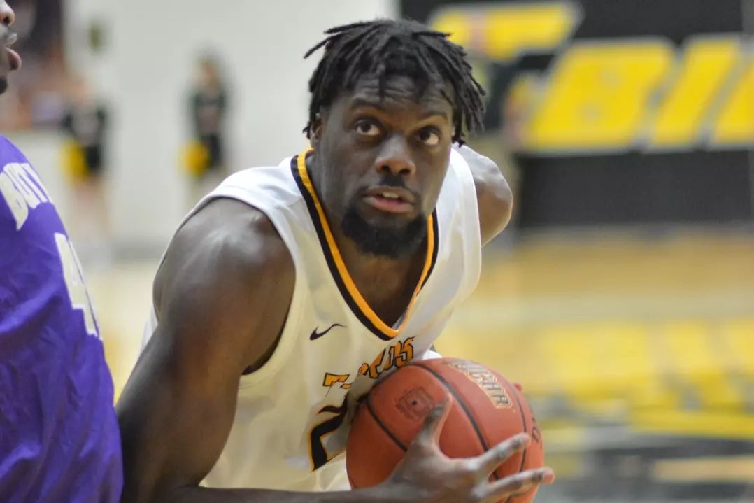 Elidjah Savane | F | Cloud County

High-level showing in a tight battle vs #19 Butler:

17 PTS
5 REB
8/9 FG

Savane continues to prove he can produce efficiently against ranked competition. Physical interior presence who scores through contact, plays with strength around the rim,