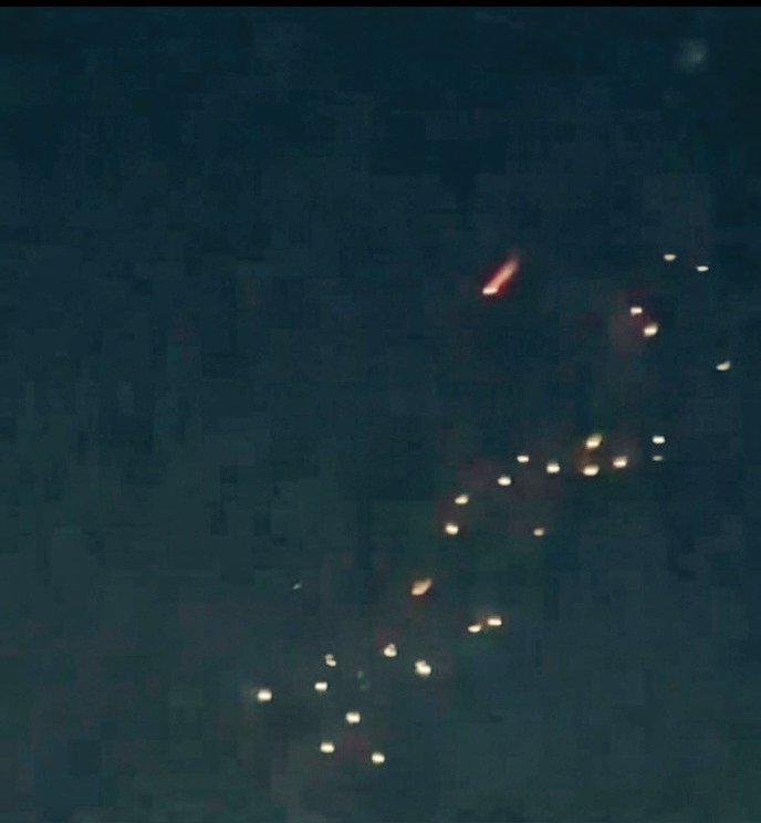 عاجل: مشهد من سماء فلسطين المحتلة.. صواريخ إيران الانشطارية تخترق الدفاعات الصهيونية وتكتب تاريخاً جديداً!
الوعد الصادق يتحقق.. وعدٌ بالرد القاسي على كل مجرم.
إيران بالعربية 💪🇮🇷
#إيران_تضرب_إسرائيل #صاروخ_انشطاري #وعد_صادق٤