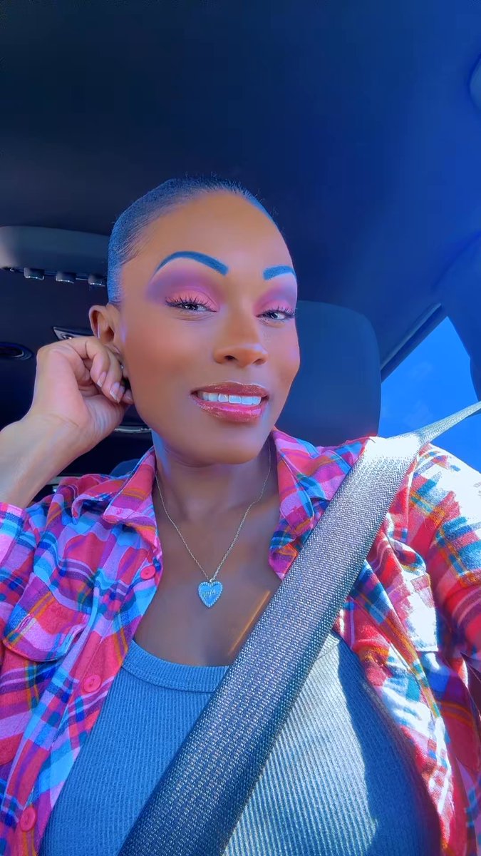 JazzmondL85's tweet image. #Chemo day 39 I’m fighting the fatigue &amp;amp; pain yall there’s a major rash on my ribs but Got my make up on &amp;amp; up out the bed Don’t mind my filter it’s helping actually🤣💜🙏🏾🥹 #Prayers please #Linkinbio