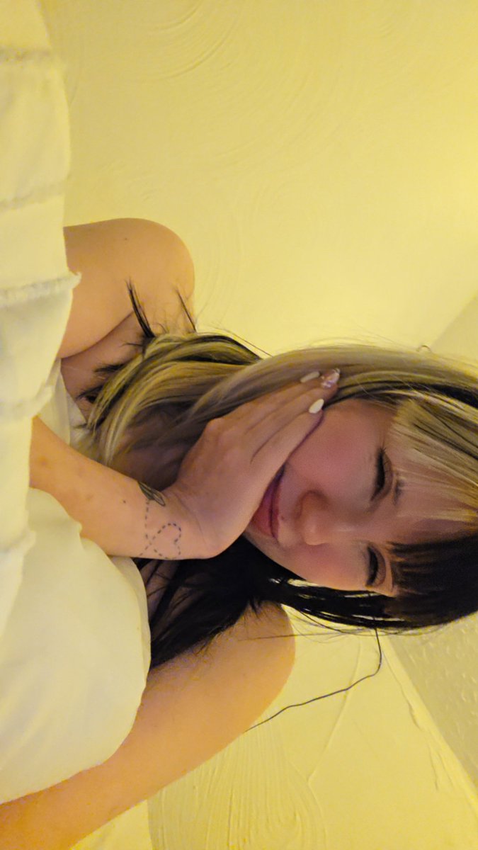 Aest ♡ tweet media