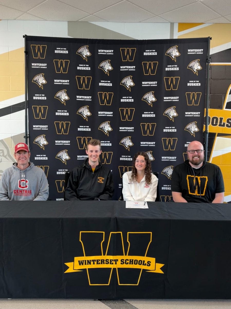 WintersetHusky's tweet photo. Congratulations, Morgan! Go Huskies! https://t.co/iKzTKx3gOm