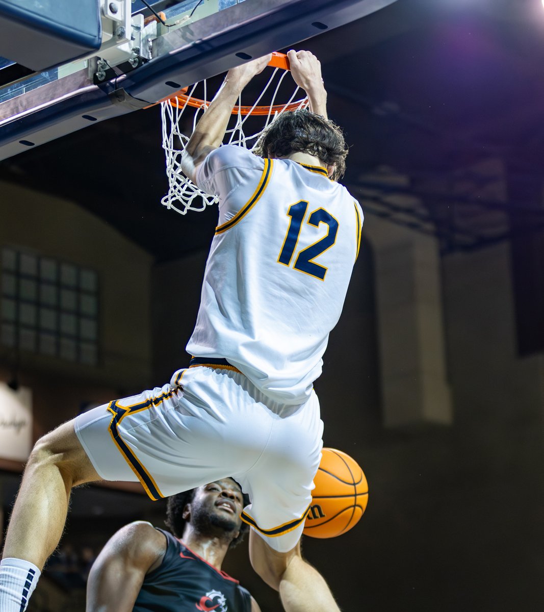 Augustana University Men's Basketball tweet media