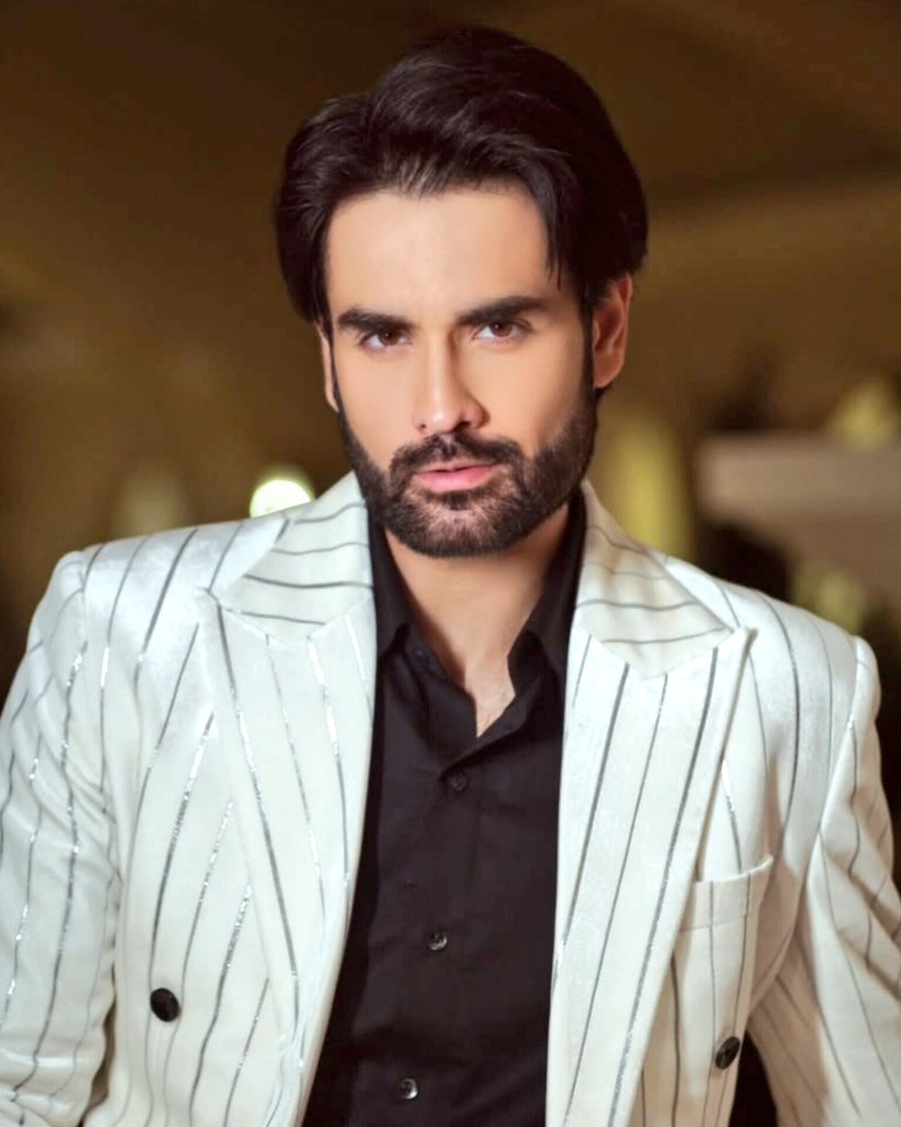 ℂ𝕙𝕚𝕥𝕣𝕒 𝕍𝕚𝕧𝕚𝕒𝕟𝟛 tweet media