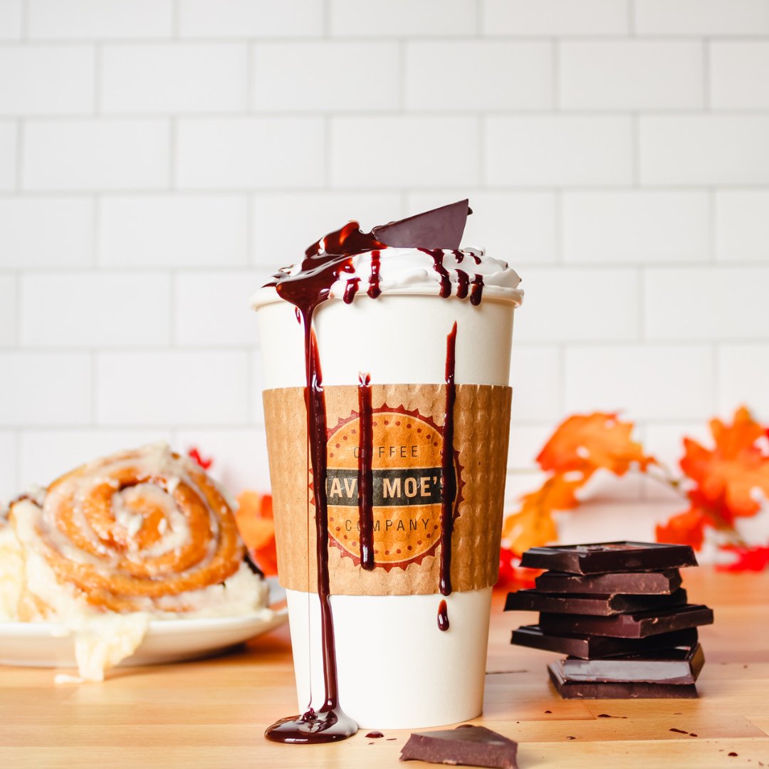 JavaMoes's tweet photo. Drink of the Week: 𝐒𝐏𝐈𝐂𝐄𝐃 𝐌𝐎𝐂𝐇𝐀 𝐋𝐀𝐓𝐓𝐄

This week's drink is made with chocolate and spiced brown sugar.
😍𝐓𝐫𝐲 𝐢𝐭 𝐡𝐨𝐭, 𝐢𝐜𝐞𝐝, 𝐨𝐫 𝐟𝐫𝐨𝐳𝐞𝐧 𝐟𝐨𝐫 $𝟏 𝐨𝐟𝐟 𝐚𝐥𝐥 𝐰𝐞𝐞𝐤!
👉 Chocolate available sugar-free https://t.co/M3P3vJgV19