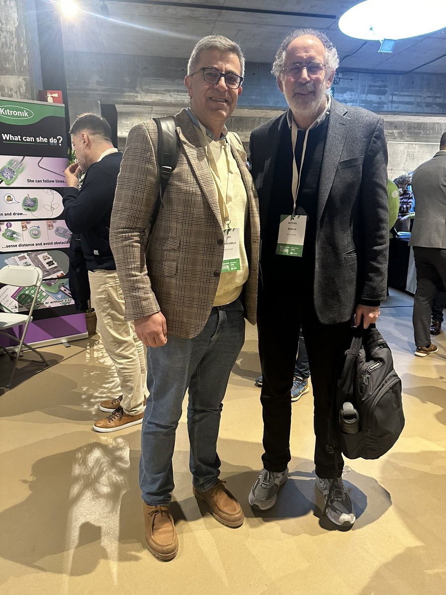 Luis García Cabello tweet media