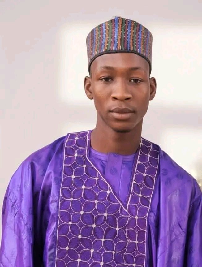 BANDITS KIDNAP THREE QUR’AN MEMORIZERS, DEMAND ₦8 MILLION RANSOM WITH FOUR-DAY DEADLINE 

Bandits have abducted three Qur’an memorizers from the same family while they were traveling to Kotonkoro in Mariga Local Government Area of Niger State to attend an event.

According to