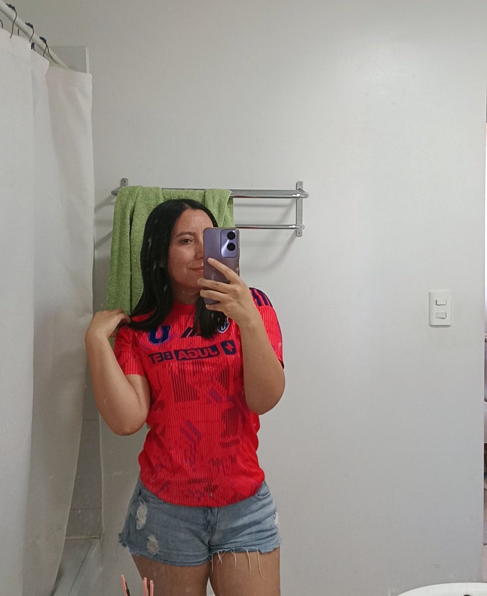 Debi Mode 🤘💙❤️ tweet media