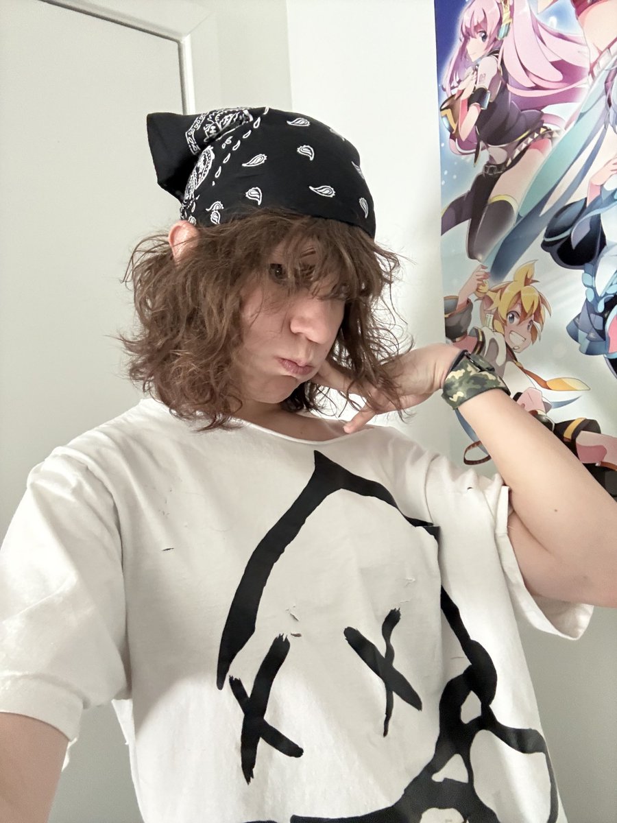 riley ☀️ tweet media