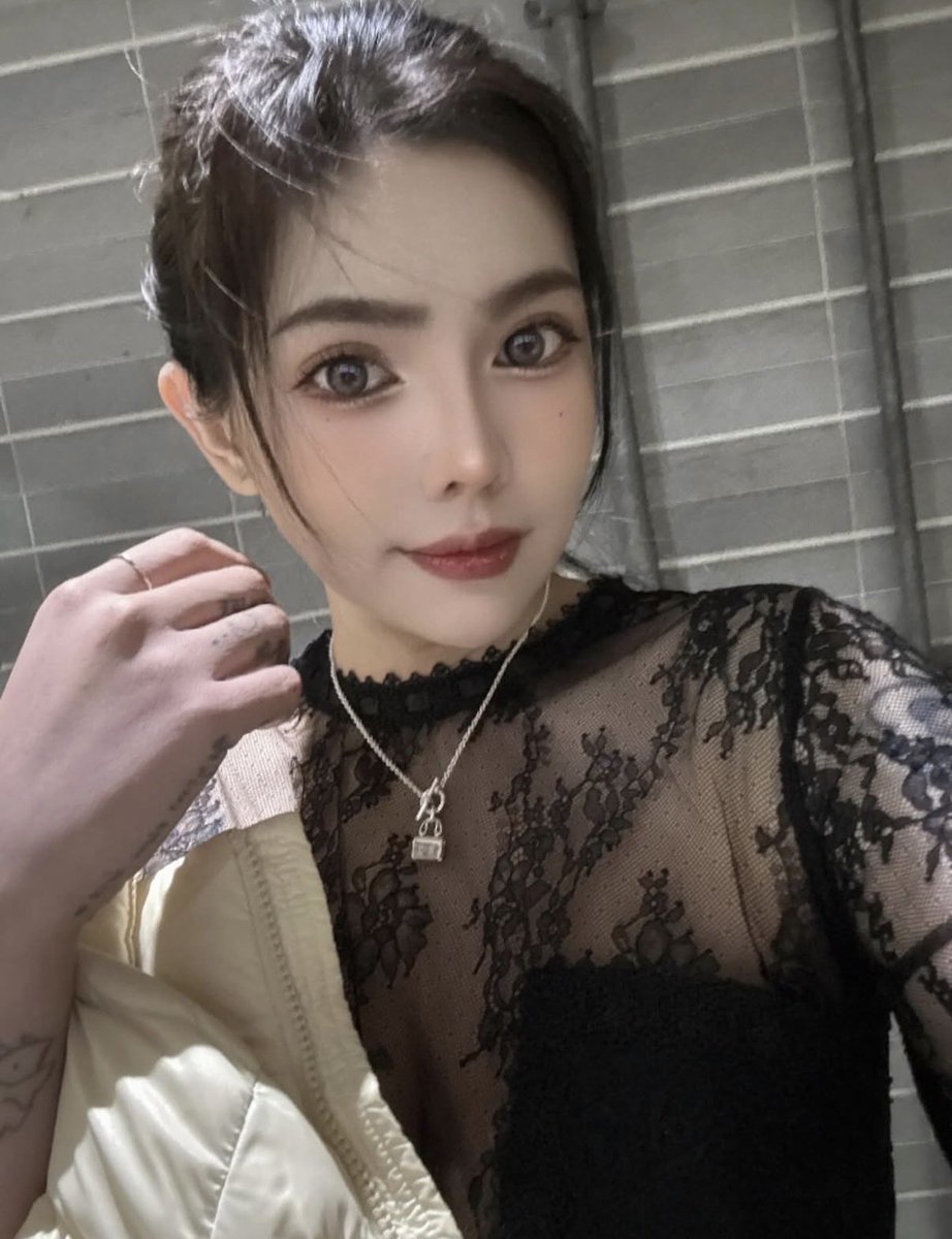 Riyan__Li's tweet photo. 有沒有美女想上班挑戰高薪
私訊我 讓我帶你瞭解
保證安全 手把手教學
讓你快樂上班快樂賺錢
#介紹人有紅包🧧
#女經濟925 https://t.co/FzxGcKih7s