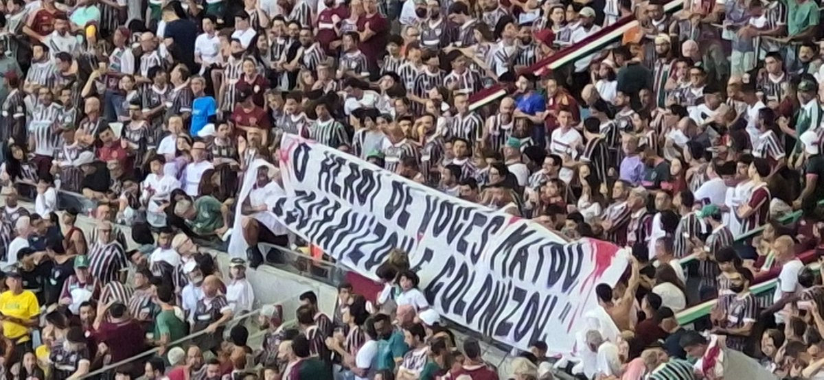 FluResenha tweet media