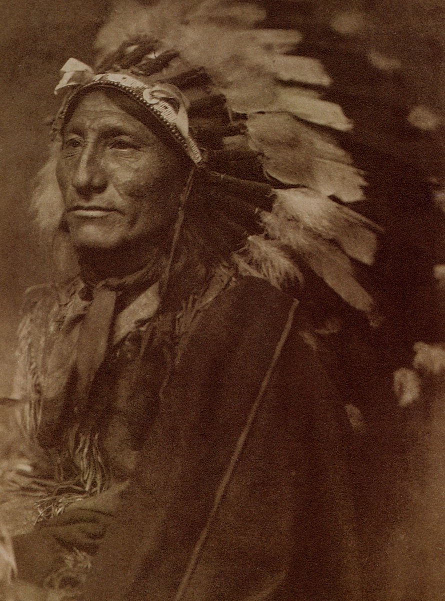 dabeny's tweet photo. La vocación es un encuentro con nuestra verdadera naturaleza y su materialización nunca es tardía. La pictorialista,Gertrude Käsebier, retrató la naturalidad de la fuerza guerrera y el amor filial; supo extraer el positivo del negativo.#MercedesMencheroVerdugo #CPUF @radioclasica https://t.co/iWgeaB7HZx