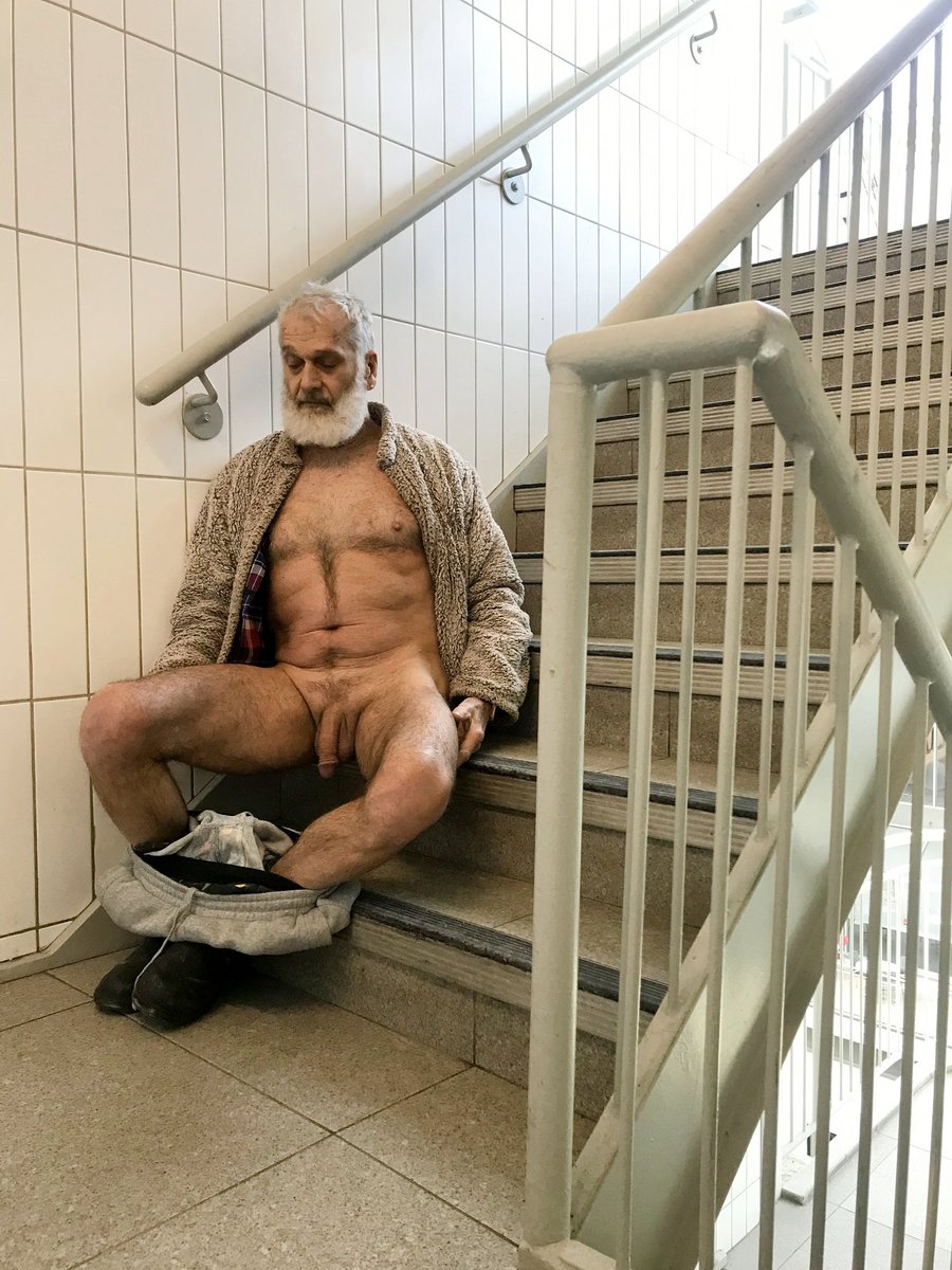 pgtoinsta tweet media