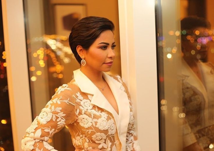 كل يوم صورة لشيرين لحد ماترجع tweet media