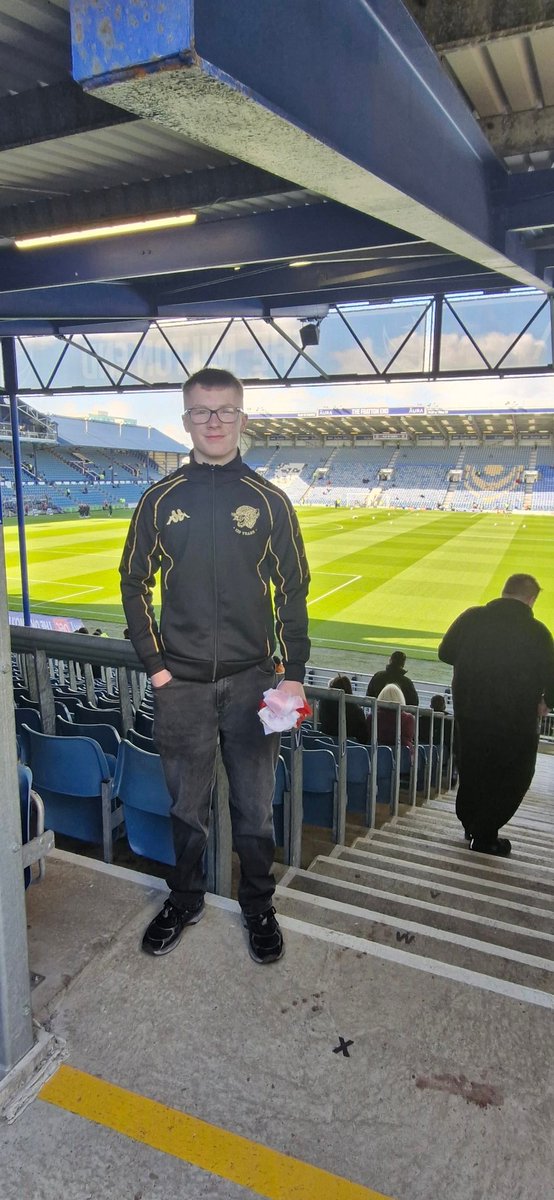 ⚽️Daimion Heidstra⚽️🇬🇧🏴󠁧󠁢󠁥󠁮󠁧󠁿⚫🟠⚫🟠🏆 tweet media