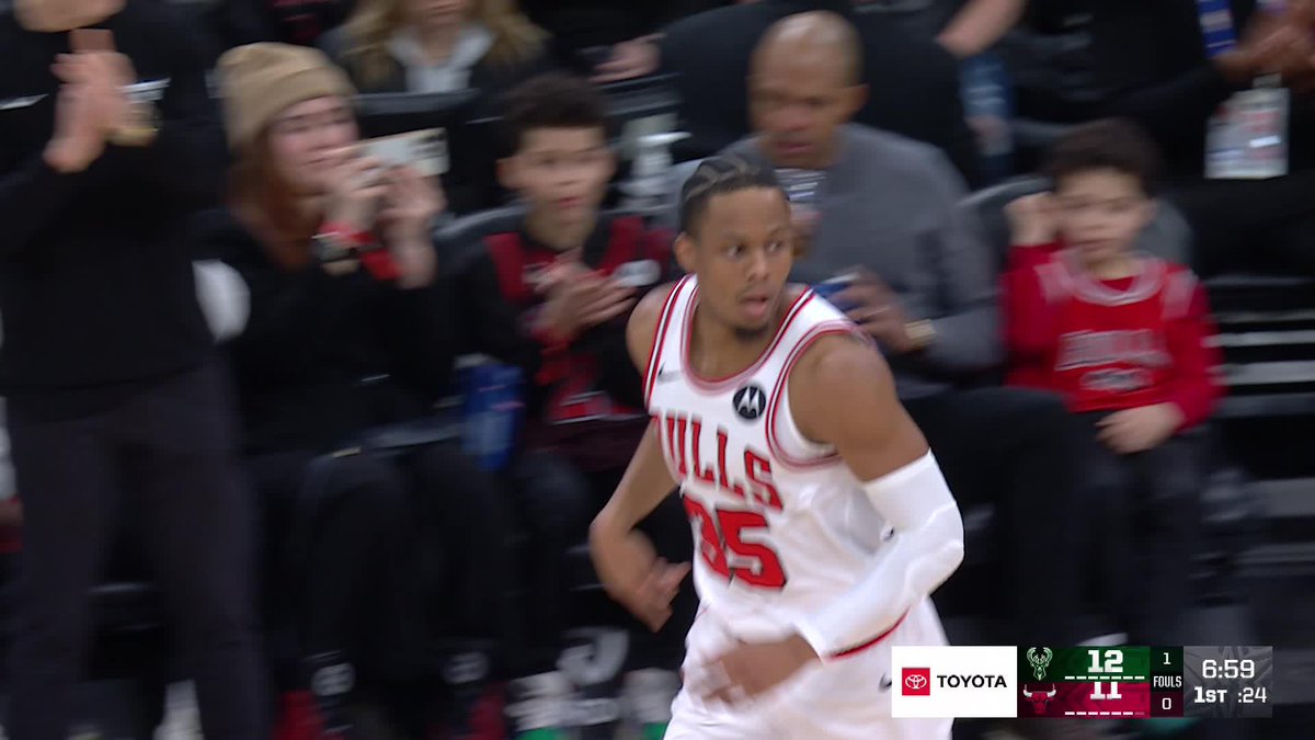 A cross-court dime from Giddey 👀
@joshgiddey | @CHSN__