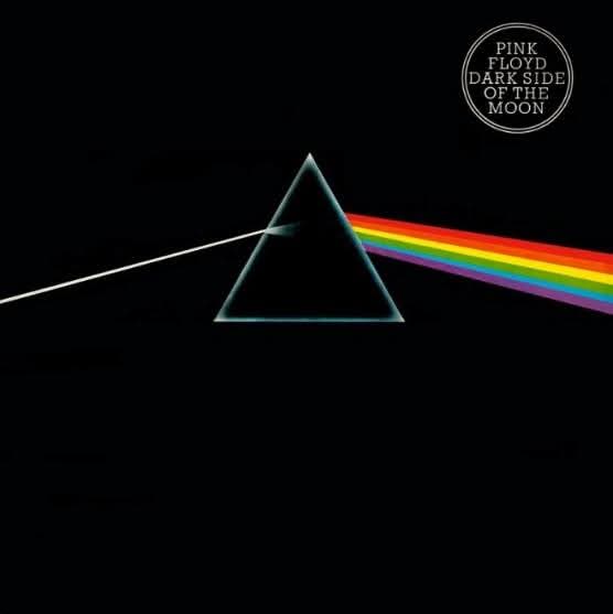 Heavypedia's tweet photo. Lançado em 1º de março de 1973, The Dark Side of the Moon é o 8º álbum de estúdio do Pink Floyd. Com faixas como “Money”, “Time” e “Eclipse” no tracklist, o disco vendeu cerca de 45 milhões de cópias mundialmente, foi certificado 15x Platina pela RIAA (1/2) https://t.co/jvxcb3uTX9
