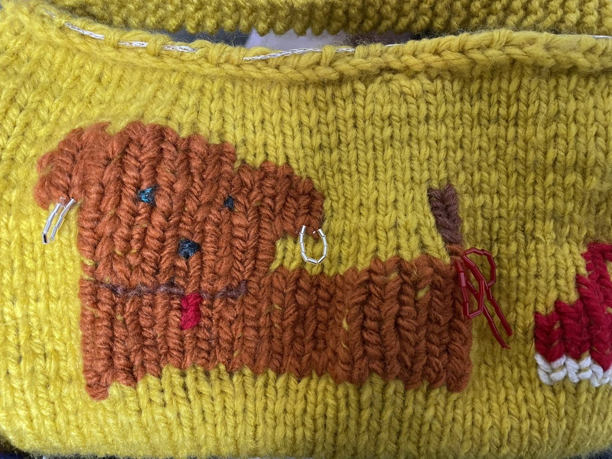 tantansocute's tweet photo. 去年作った編み物です
わんわん🐶

#編み物 #手作り #ハンドメイド #動物 https://t.co/rq8l6Ytf3u