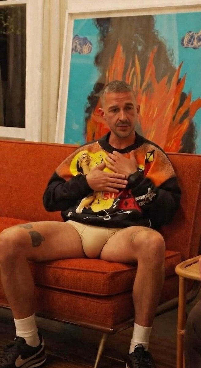 En una reciente entrevista este actor  abrió su corazón, Pero con las poses que hacía yo solo lo imaginaba así😍