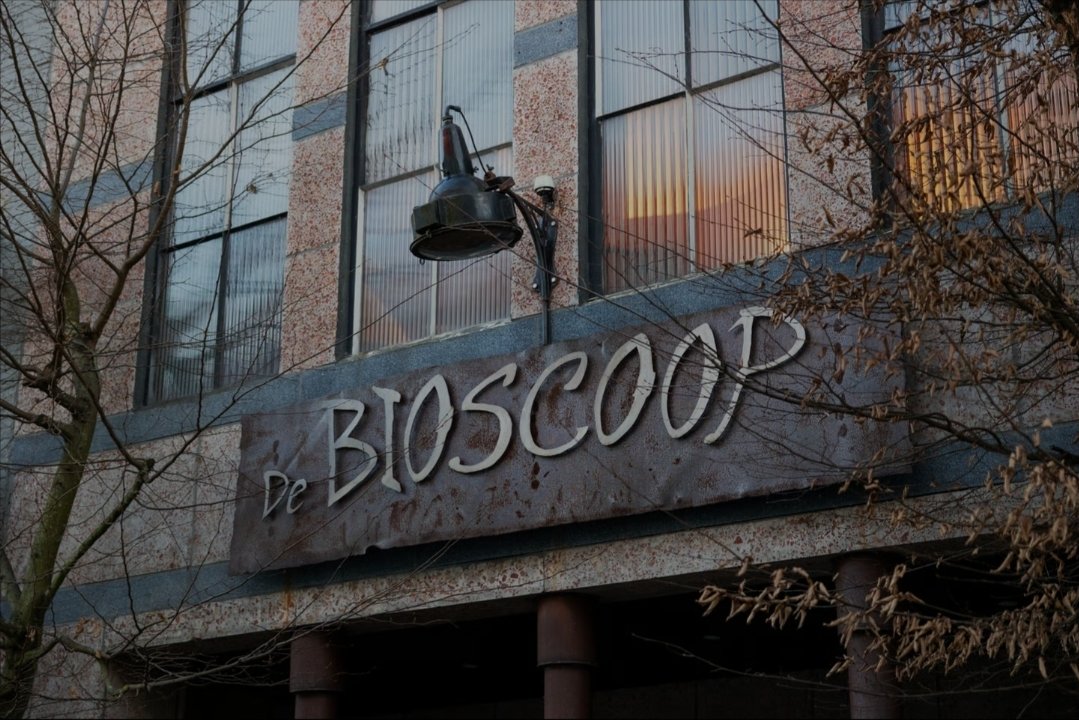 hersendeurtjes's tweet photo. Funda-parel: Wonen in een oude bioscoop met steampunk-stijl

Zou jij hier willen wonen?
 https://t.co/FfB3XEm987

#wonen #huis #funda #woningmarkt #koophuis https://t.co/BC7LAwJgjk