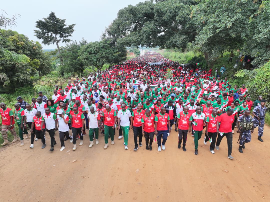 Flicien161629's tweet image. Umugambwe @CnddFdd mu ntara ya #Burunga wasozereye kuri uyu wagatandatu igenekerezo rya 28 Ruhuhuma 2026 ibikorwa vyo kwigina intsinzi uwo mugambwe uheruka gutahukana mu matora ya 2025 no gushimira Nyenicubahiro @GeneralNeva Ku migambi amaze kurangurira abenegihugu i #Burunga.