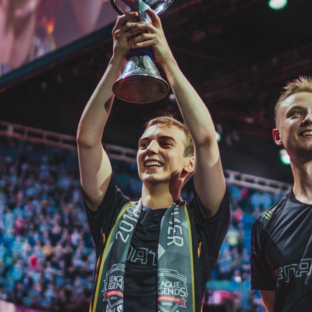 Caps' 🇩🇰 Championships All-time:

🥇 LEC Versus — G2 🇩🇪
🥇 LEC 2025 Summer — G2 🇩🇪
🥇 LEC 2024 Season Finals — G2 🇩🇪
🥇 LEC 2024 Summer — G2 🇩🇪
🥇 LEC 2024 Spring — G2 🇩🇪
🥇 LEC 2024 Winter — G2 🇩🇪
🥇 LEC 2023 Season Finals — G2 🇩🇪
🥇 LEC 2023 Summer — G2 🇩🇪
🥇 LEC 2023 Winter —
