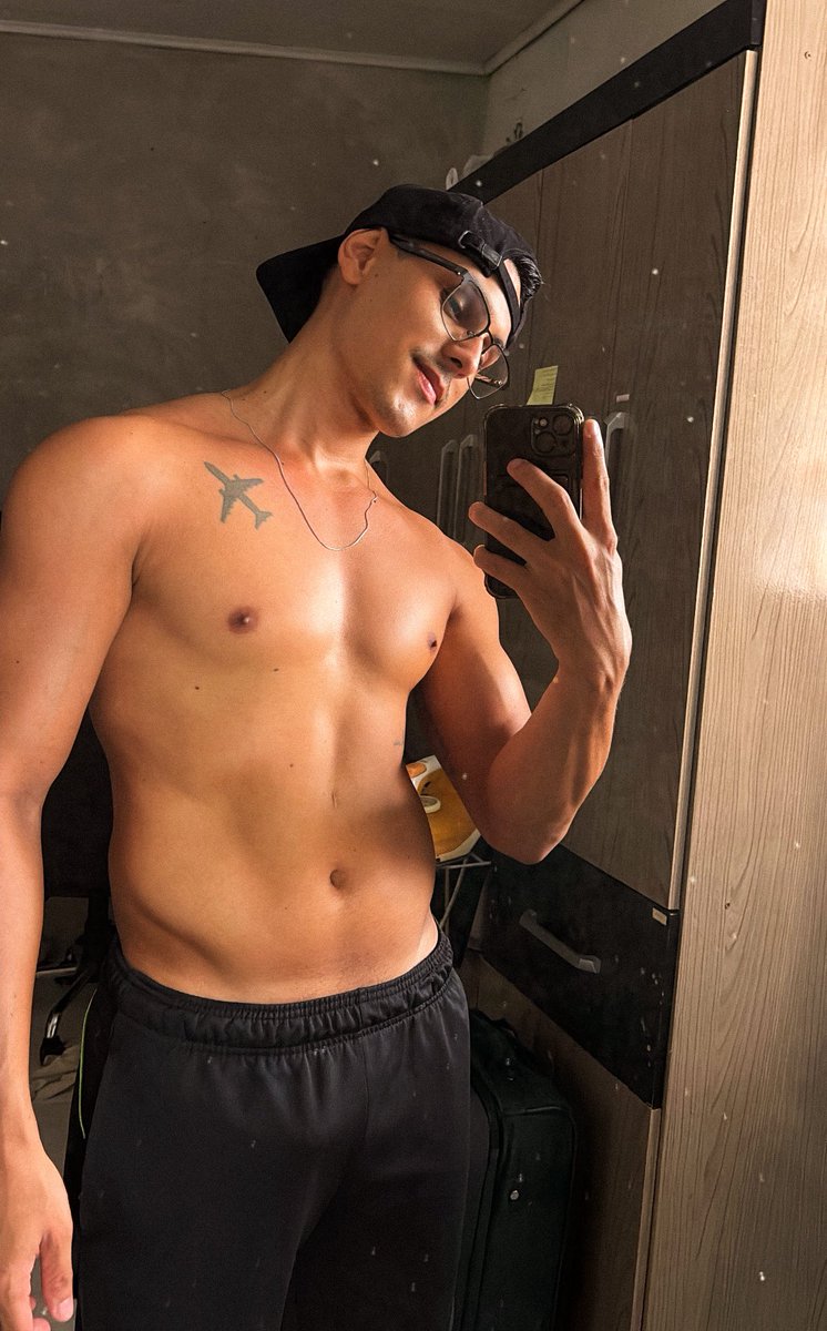 Daniel Leonardo (@leolaff_) on Twitter photo 