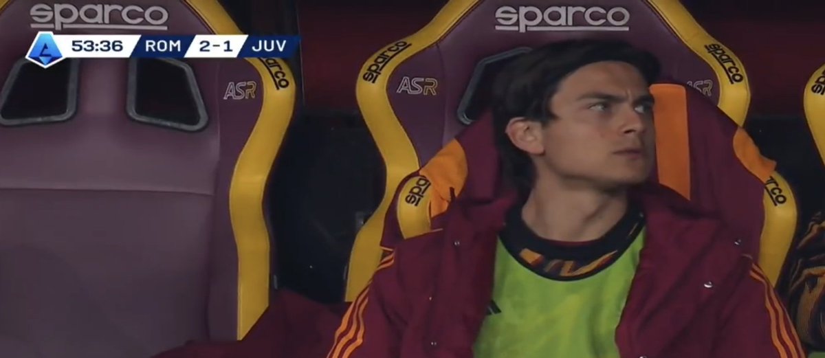 SneeuwX_'s tweet image. Contentissimo Paulo per il gol di #Ndicka hahahahaha

#RomaJuventus #Juventus #forzajuve