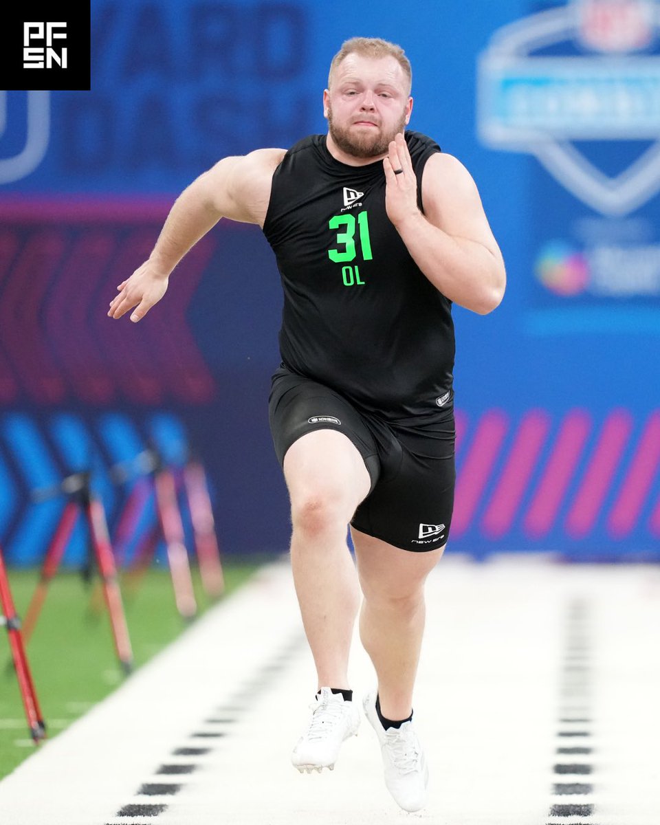 Iowa C Logan Jones in the last 6 months:

➡️ Unanimous All-American
➡️ First-Team All-American 
➡️ Rimington Trophy
➡️ 4.90 40-yard dash
➡️ 32’’ vertical 
➡️ 9’2” broad jump

Another Iowa OL on the cusp of NFL stardom 💪